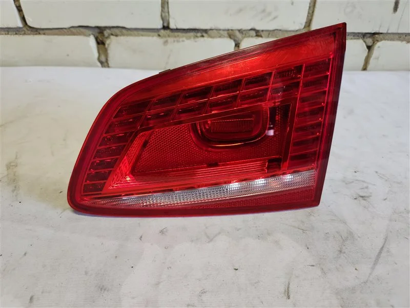Стоп-сигнал Volkswagen Passat B7 2013 - миниатюра 3