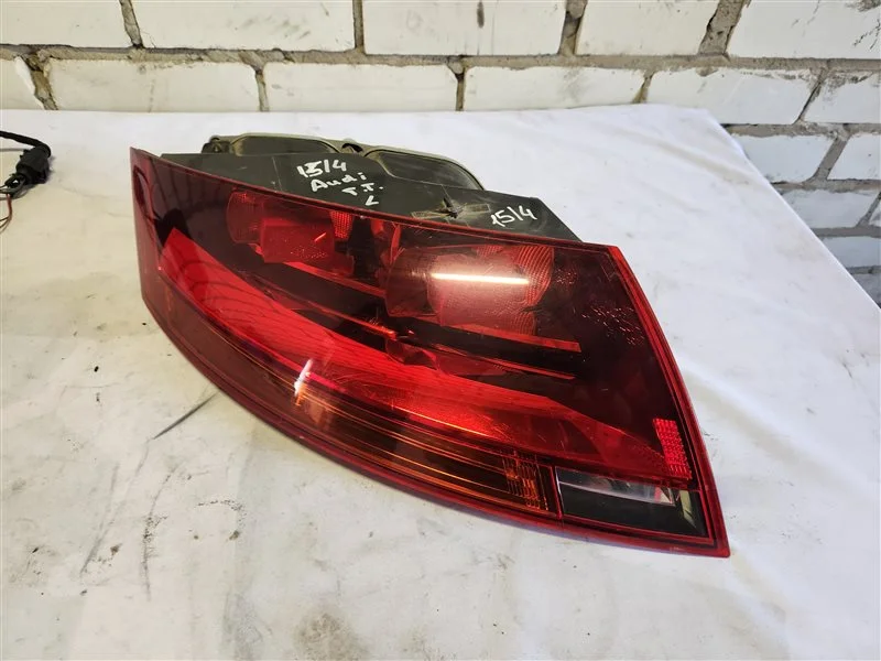 Стоп-сигнал Audi TT 8J 2009 - миниатюра 2