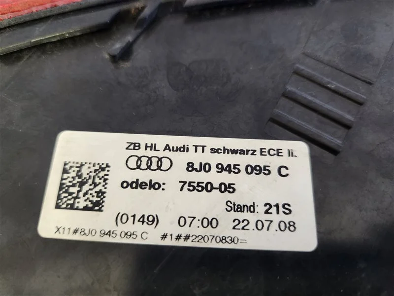 Стоп-сигнал Audi TT 8J 2009 - миниатюра 8