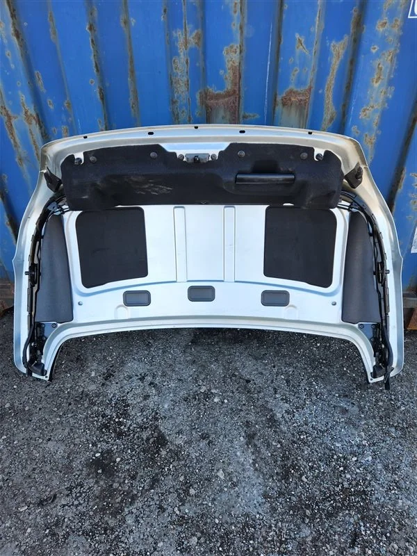 Крышка багажника Peugeot 207 CC 2011 - миниатюра 8