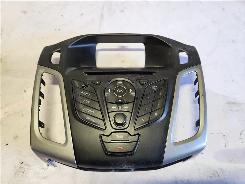 Консоль центральная Ford Focus 3 PNDA 2013 - миниатюра 2