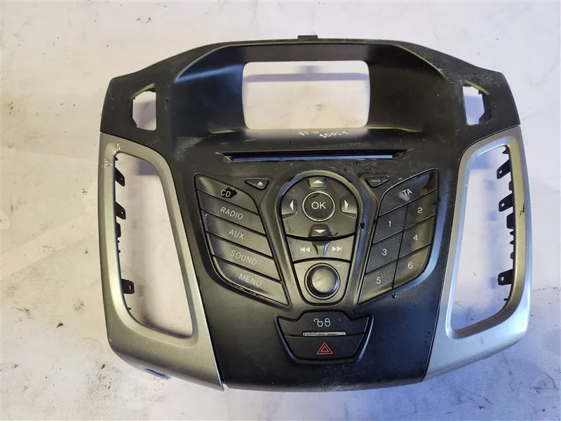 Консоль центральная Ford Focus 3 PNDA 2013 - миниатюра 3