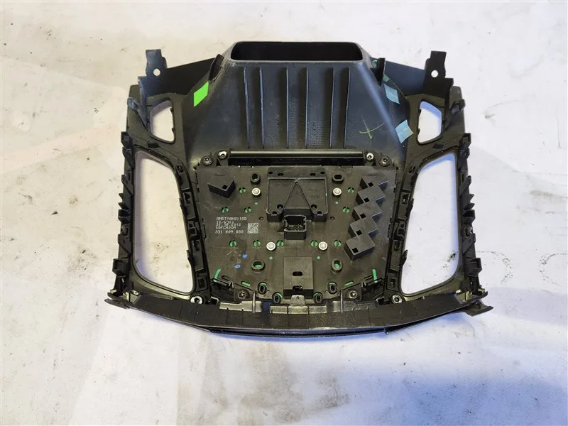 Консоль центральная Ford Focus 3 PNDA 2013 - миниатюра 5