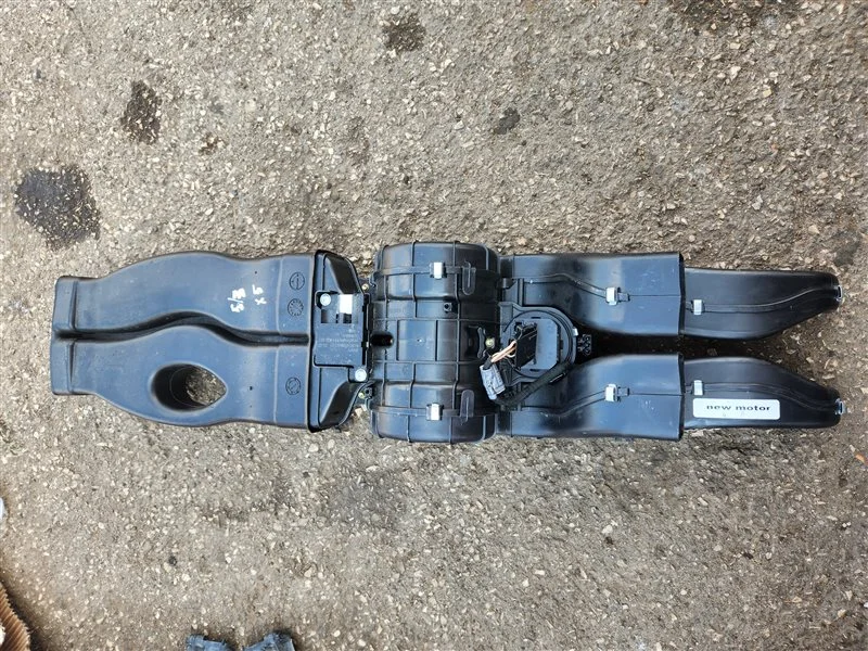 Печка салона задняя BMW X5 E70 N62B48B 2012 - миниатюра 2