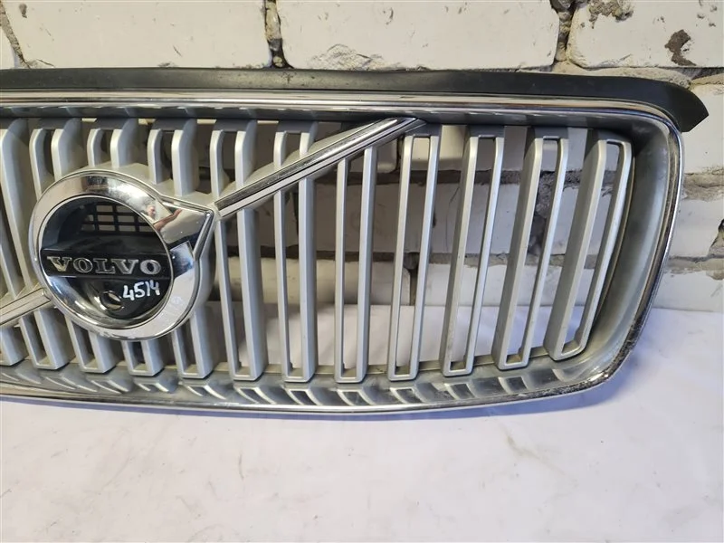 Решетка радиатора Volvo XC 90 2016 - миниатюра 5