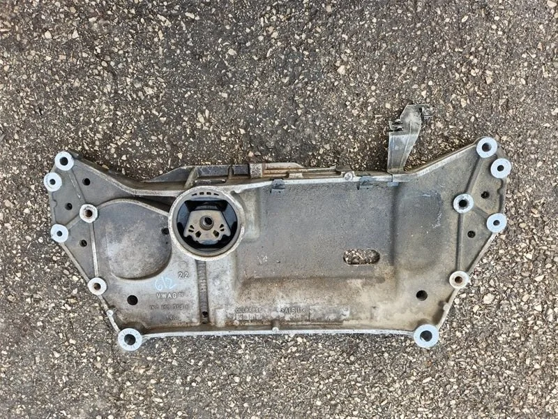 Балка подвески передняя Audi A3 8P CDA 2004-2013 - миниатюра 5