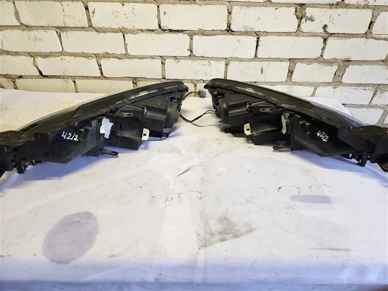 Фара Mazda CX-7 2007 - миниатюра 8