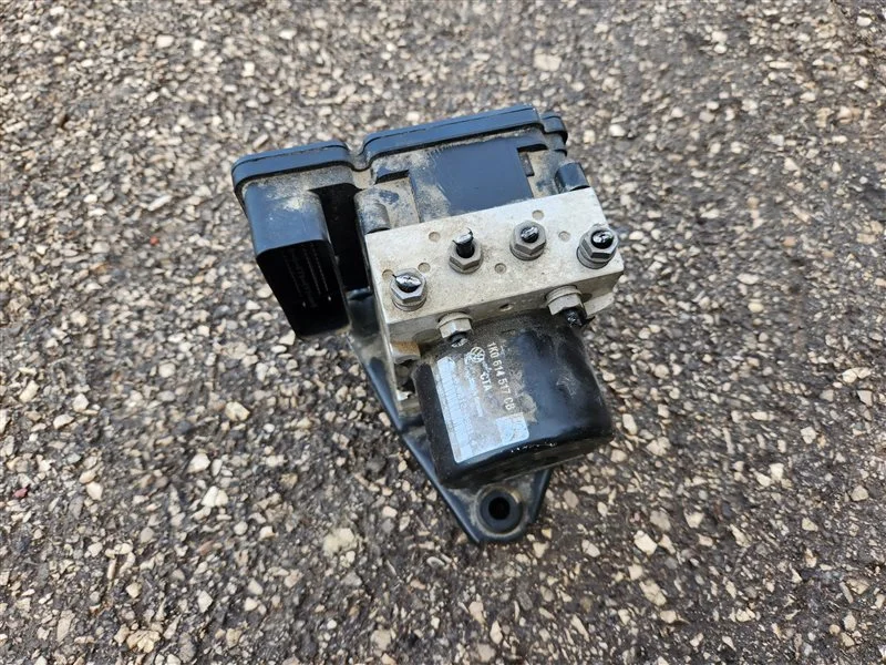 Блок ABS Audi A3 8P CDA 2004-2013 - миниатюра 2