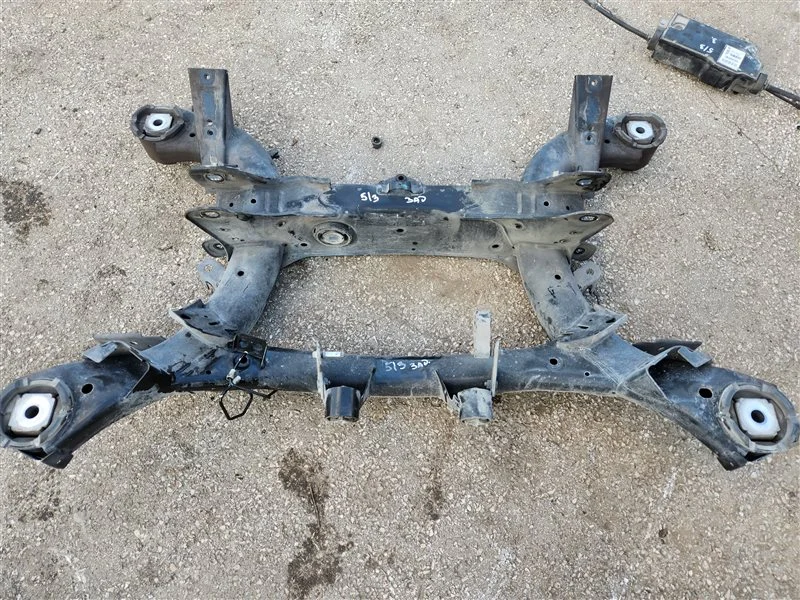 Балка подвески задняя BMW X5 E70 N62B48B 2012 - миниатюра 9