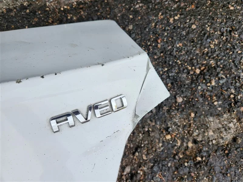 Крышка багажника Chevrolet Aveo T300 A14XER 2014 - миниатюра 3