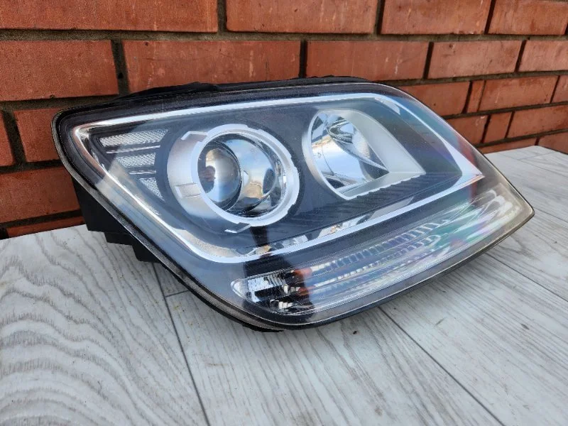 Фара передняя правая Kia Mohave HM D6EA 2012 - миниатюра 2