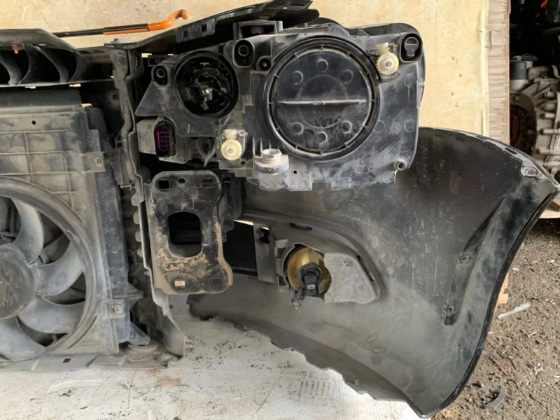 Nose cut Volkswagen jetta 6 2015 - миниатюра 10