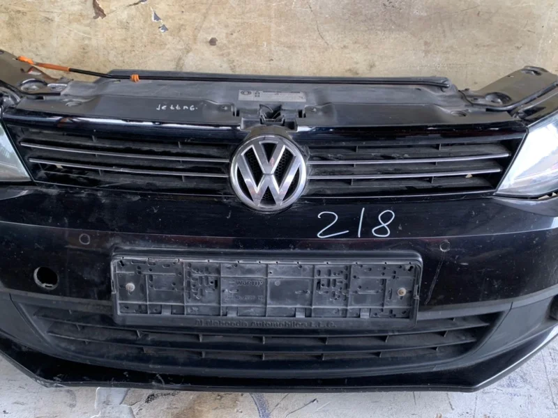Nose cut Volkswagen jetta 6 2015 - миниатюра 5