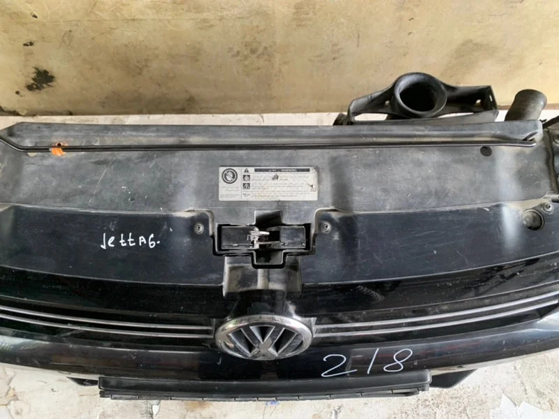Nose cut Volkswagen jetta 6 2015 - миниатюра 6