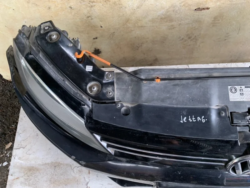 Nose cut Volkswagen jetta 6 2015 - миниатюра 8