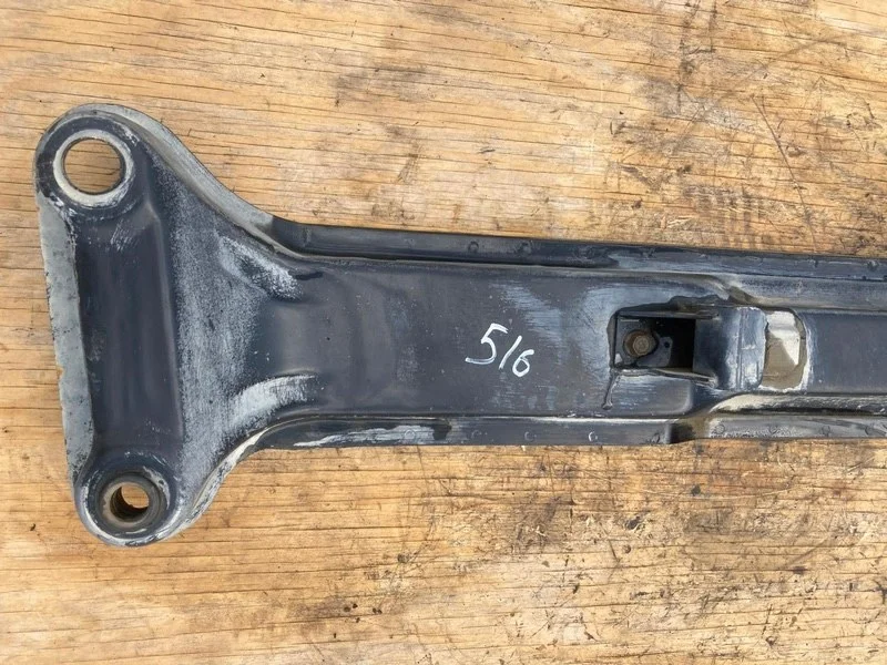 Балка поперечная Mitsubishi Pajero 4 6G75 2010 - миниатюра 9