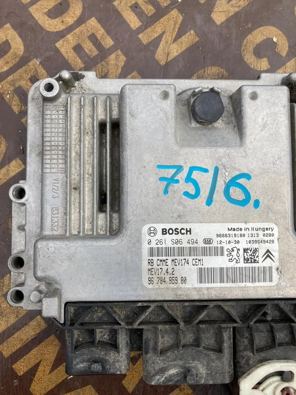 Блок управления двигателем Peugeot 308 1 PSA5F01 - миниатюра 2