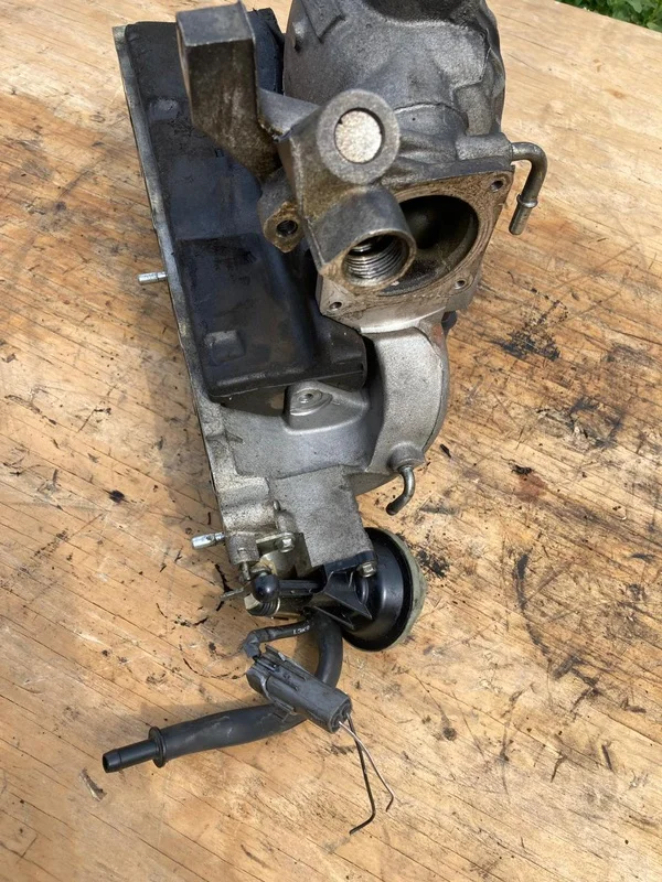 Коллектор впускной Mazda CX7 7 L3-VDT 2.3 2010 - миниатюра 5