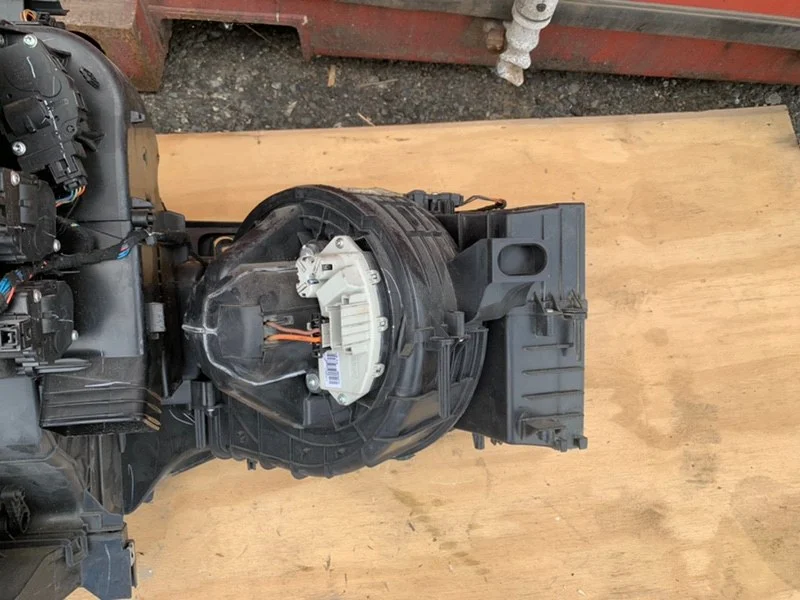 Печка салона BMW X5 E70 N62B48B 2012 - миниатюра 3