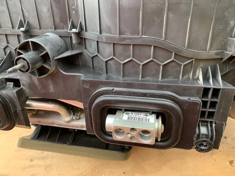 Печка салона BMW X5 E70 N62B48B 2012 - миниатюра 9