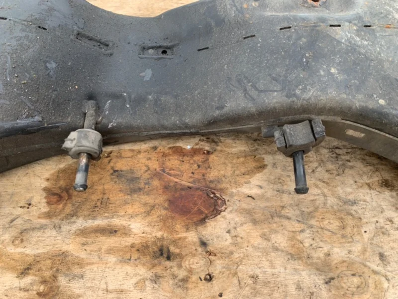 Балка подвески передняя Mitsubishi Lancer 9 2010 - миниатюра 9