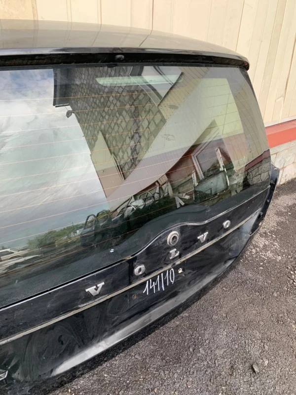 Крышка багажника Volvo V70 P3 2015 - миниатюра 6