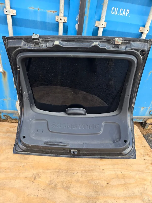 Крышка багажника SsangYong Actyon 1 2010 - миниатюра 5