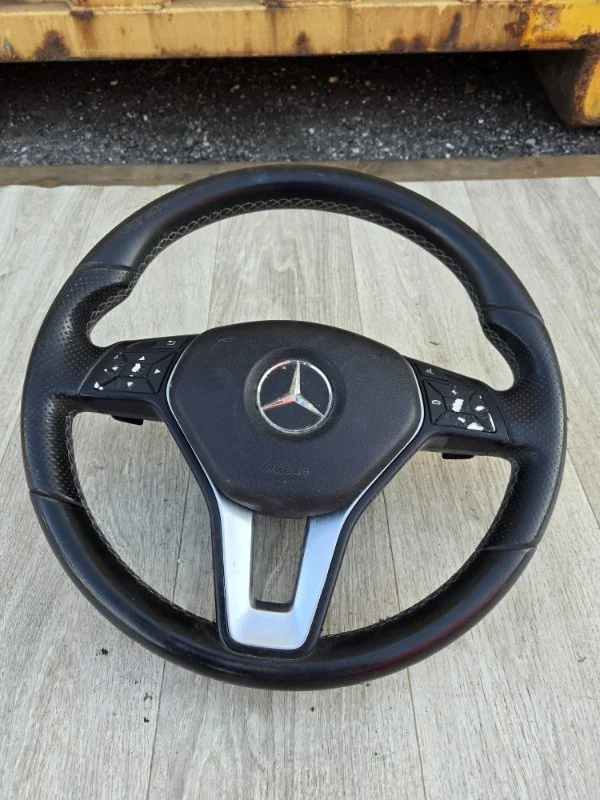 Руль Mercedes-Benz GLK350 Х204 3.5L V6 2012 - миниатюра 2