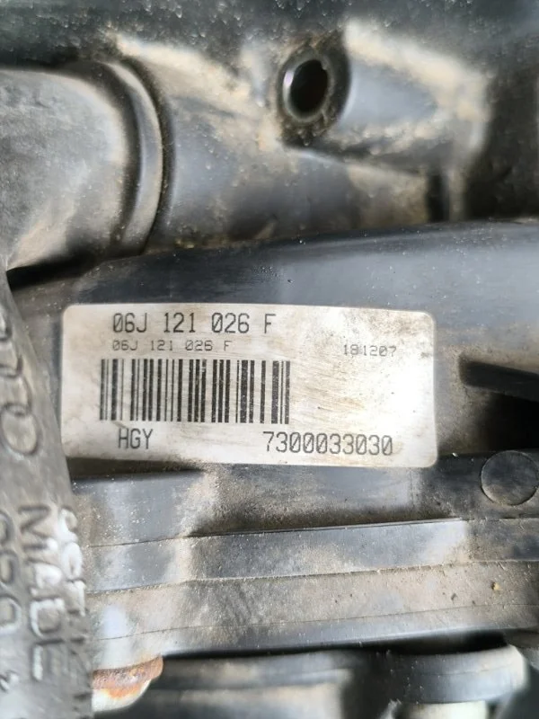 Помпа Audi Q5 8R CDH 1.8 2008 - миниатюра 7