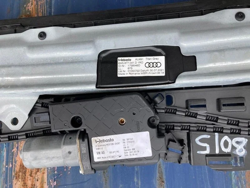 Люк Audi A4 2021 - миниатюра 10