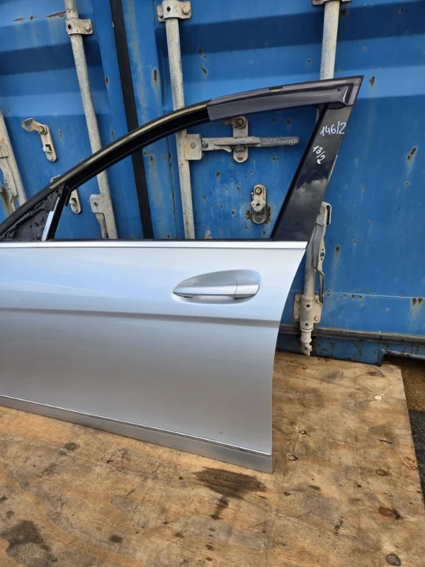 Дверь боковая передняя левая Mercedes Benz C-class - миниатюра 2