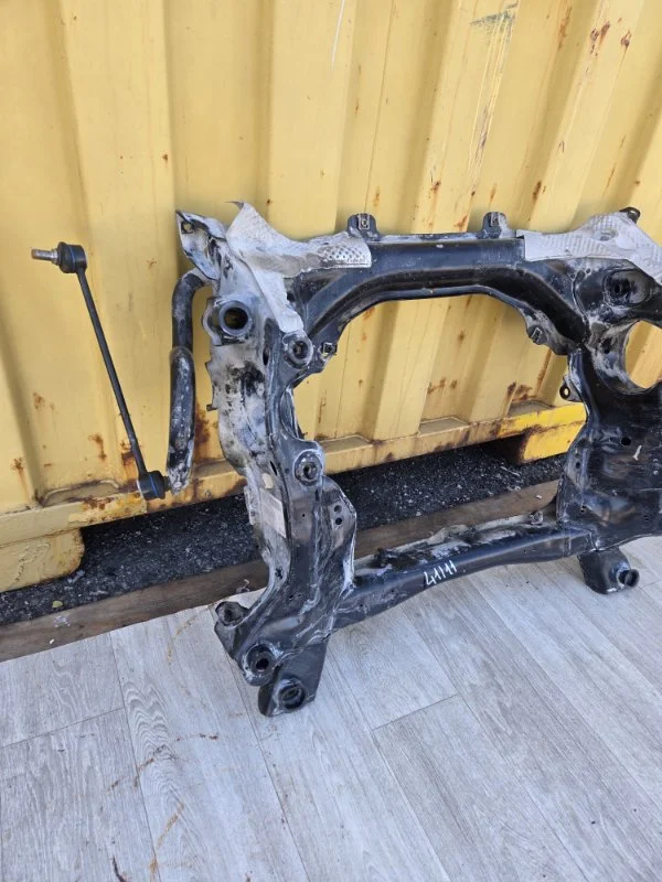 Балка подвески передняя Mercedes-Benz GLK350 Х204 - миниатюра 5