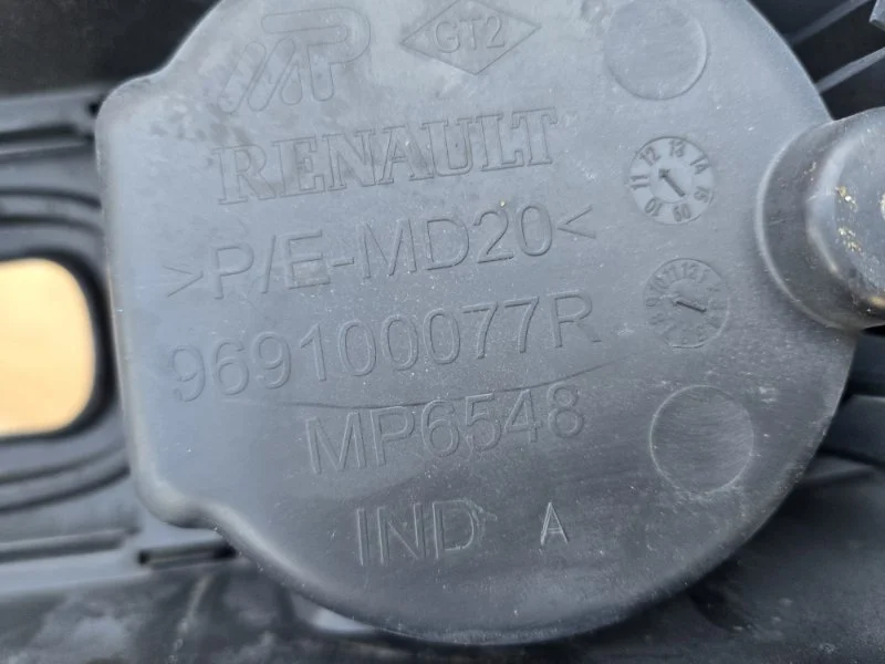 Консоль центральная правый RENAULT Duster 1 F4R - миниатюра 10