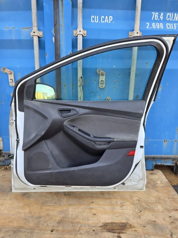 Дверь боковая передняя правая Ford Focus 3 ХЭЧБЭК - миниатюра 8