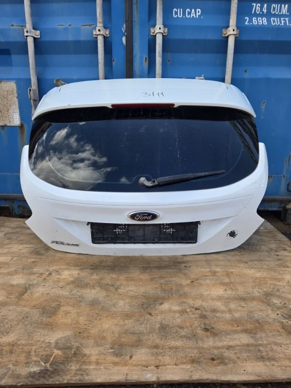 Крышка багажника Ford Focus 3 2014 - миниатюра 2
