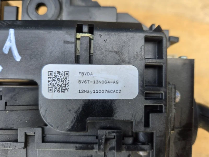 Блок подрулевых переключателей Ford Focus 3 ХЭЧБЭК - миниатюра 6
