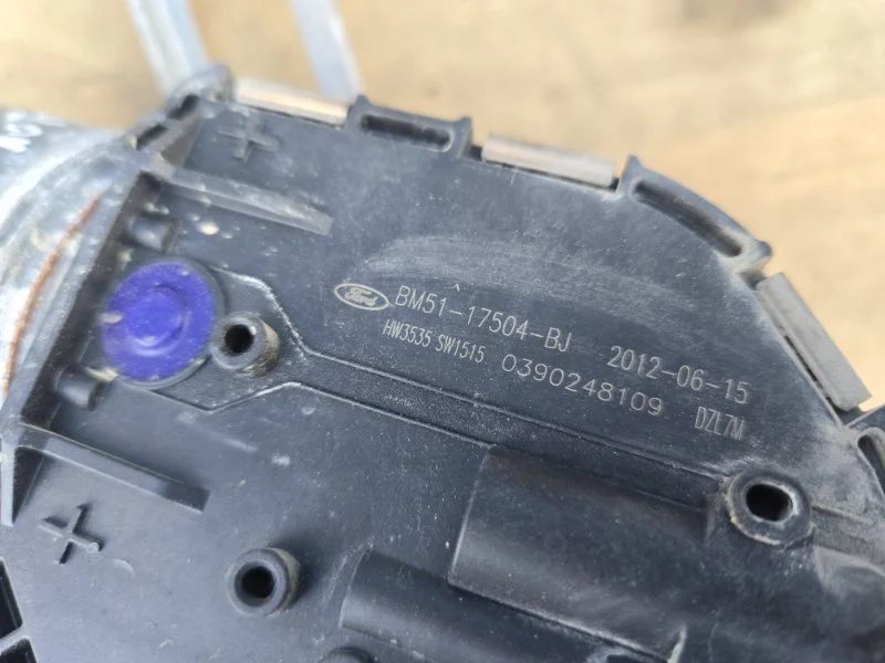 Мотор дворников передний правый Ford Focus 3 - миниатюра 4