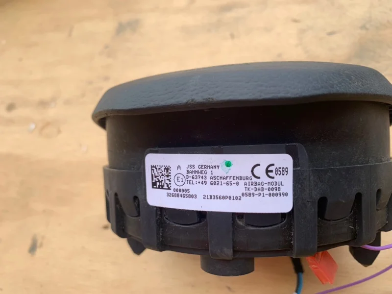 Подушка безопасности в руль BMW X5 E70 N62B48B - миниатюра 4