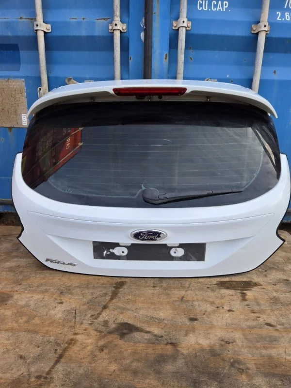 Крышка багажника Ford Focus 3 ХЭЧБЭК PNDA 2012 - миниатюра 2