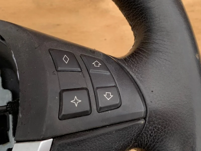 Руль BMW X5 E70 N62B48B 2012 - миниатюра 3