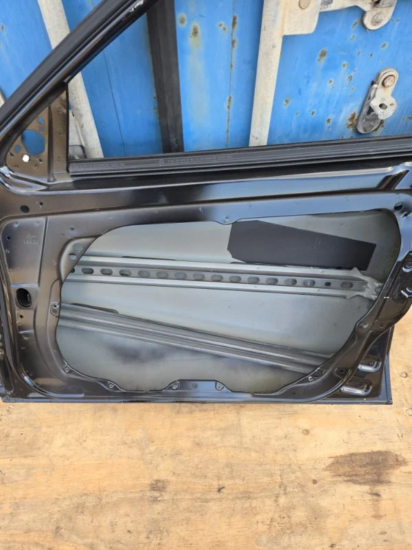 Дверь боковая передняя правая Mercedes Benz E - миниатюра 7