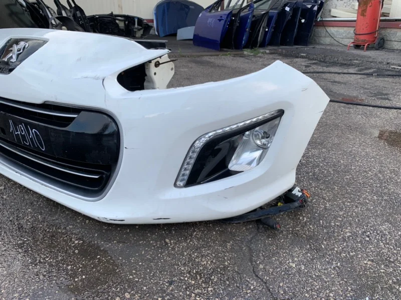 Nose cut Peugeot 308 1 EP6 2012 - миниатюра 3