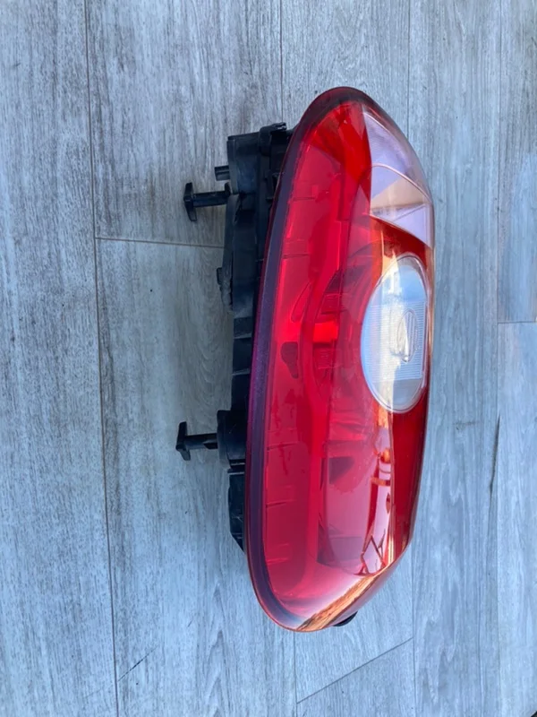 Стоп-сигнал правый RENAULT Duster 1 F4R 2.0 2012 - миниатюра 3