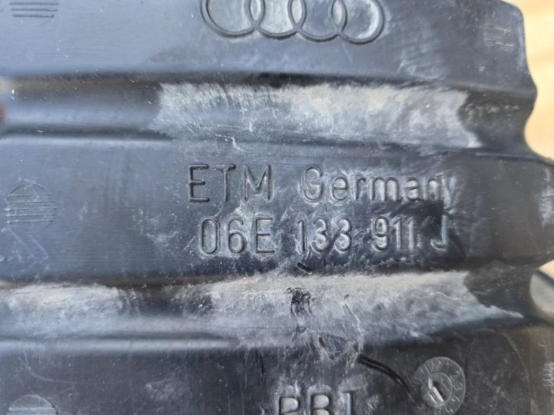 Резонатор воздушного фильтра Audi Q5 CAL 2008-2012 - миниатюра 3