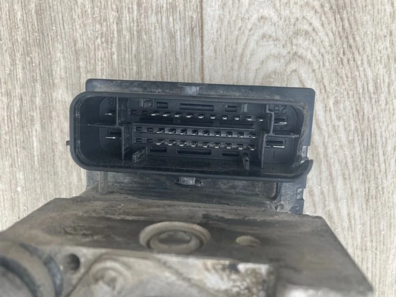 Блок ABS RENAULT Duster 1 F4R 2.0 2012 - миниатюра 5
