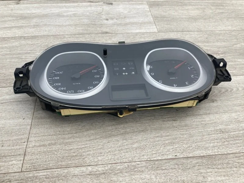 Панель приборов RENAULT Duster 1 F4R 2.0 2012 - миниатюра 3
