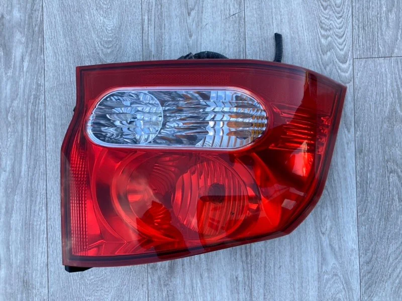 Стоп-сигнал левый SsangYong Actyon 1 2010 - миниатюра 2