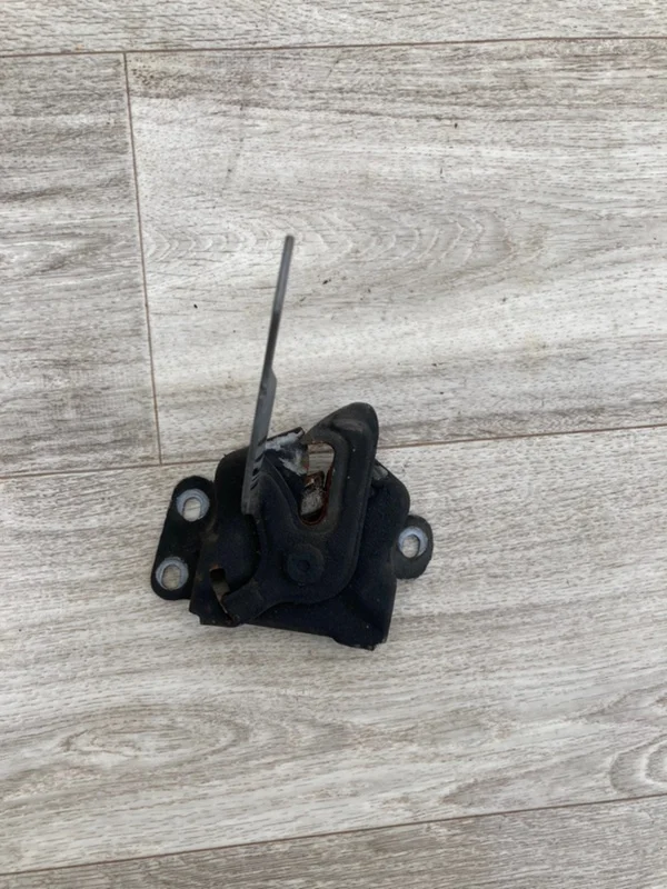 Замок капота Suzuki Grand Vitara 2 J24B 2014 - миниатюра 4