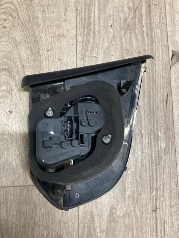 Стоп-сигнал правый Volkswagen Golf GTI 6 CCT 2010 - миниатюра 5