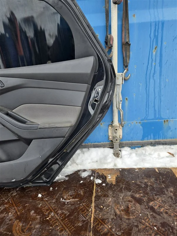 Дверь боковая задняя правая Ford Focus 3 ХЭЧБЭК - миниатюра 9